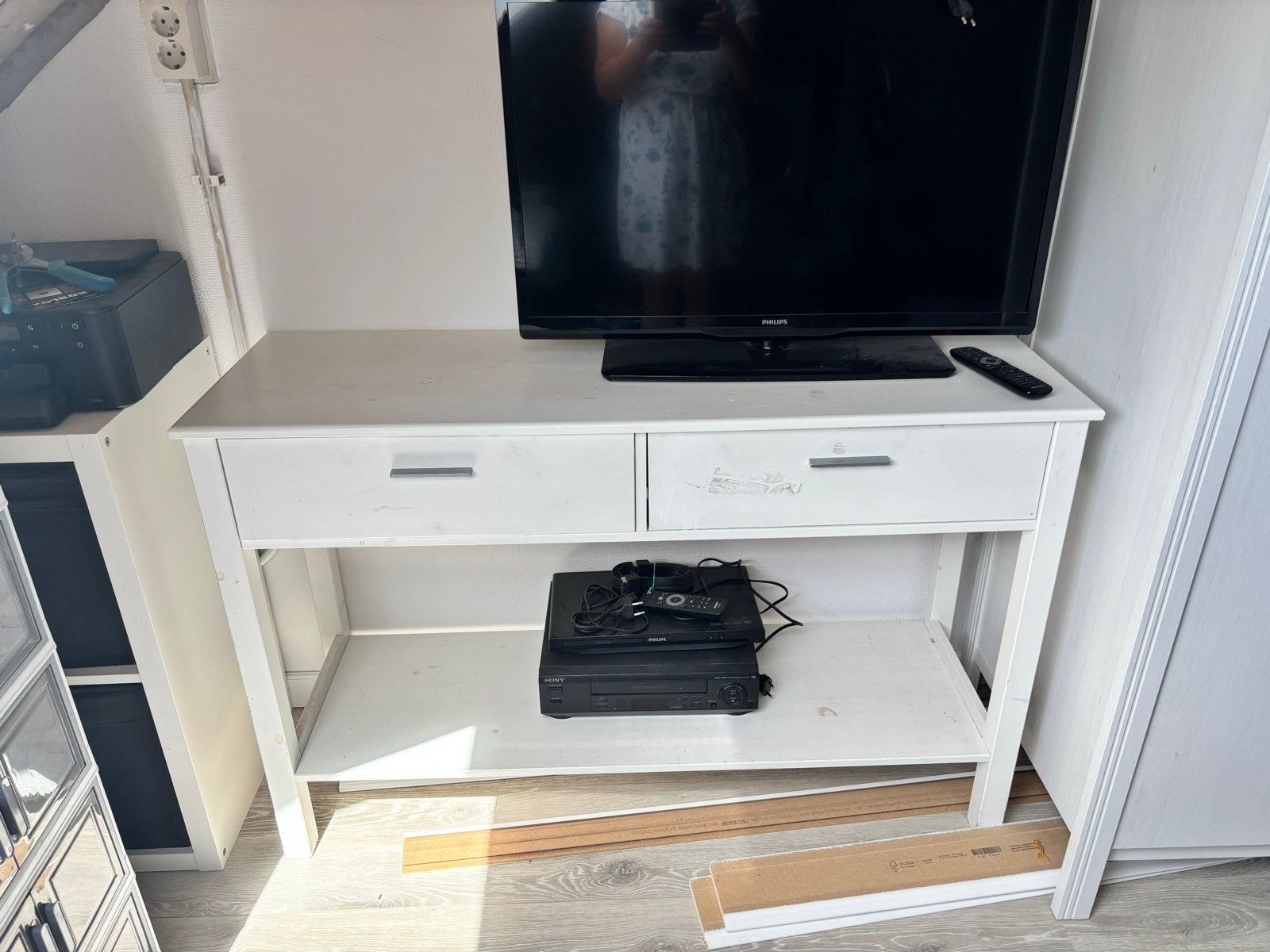 Witte kast met lades en open vak, Ophalen, Gebruikt, 100 tot 150 cm, Minder dan 100 cm