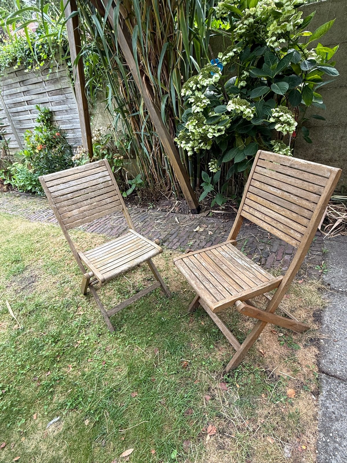 2x Houten inklapbare tuinstoelen, Ophalen, Gebruikt, Hout, Inklapbaar