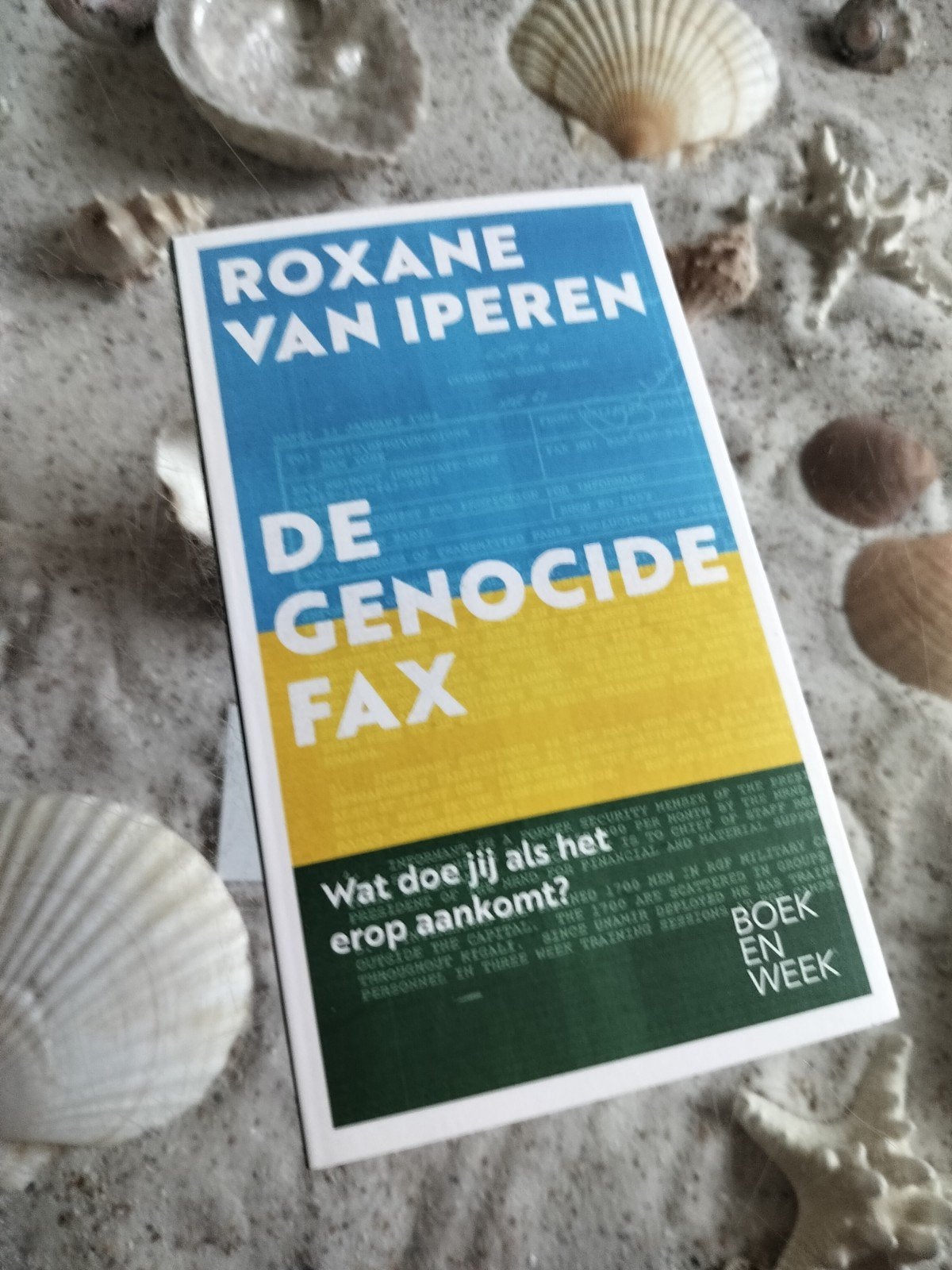 Roxane van Iperen - De genocidefax, Roxane van Iperen, Ophalen of Verzenden, Zo goed als nieuw