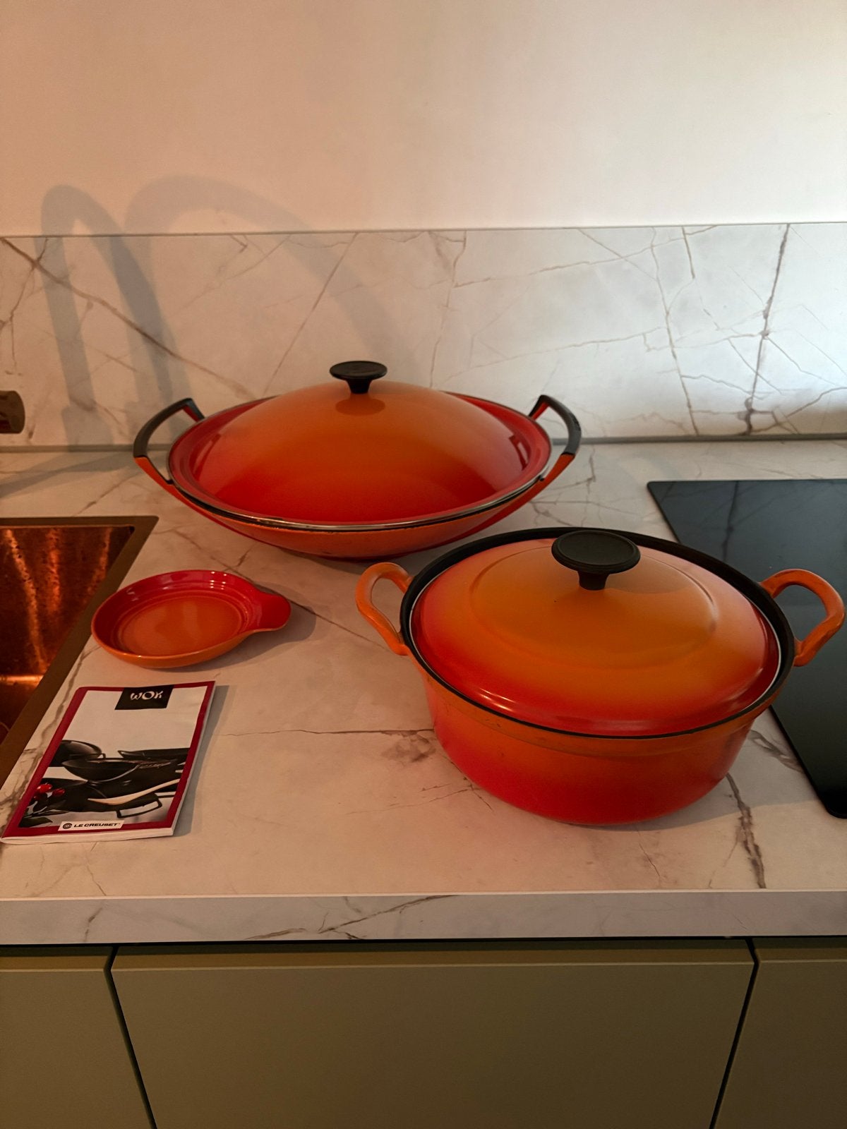 Le Creuset Wok en merkloze Braadpan (Oranje), Ophalen, Gebruikt, Gietijzer, Met deksel