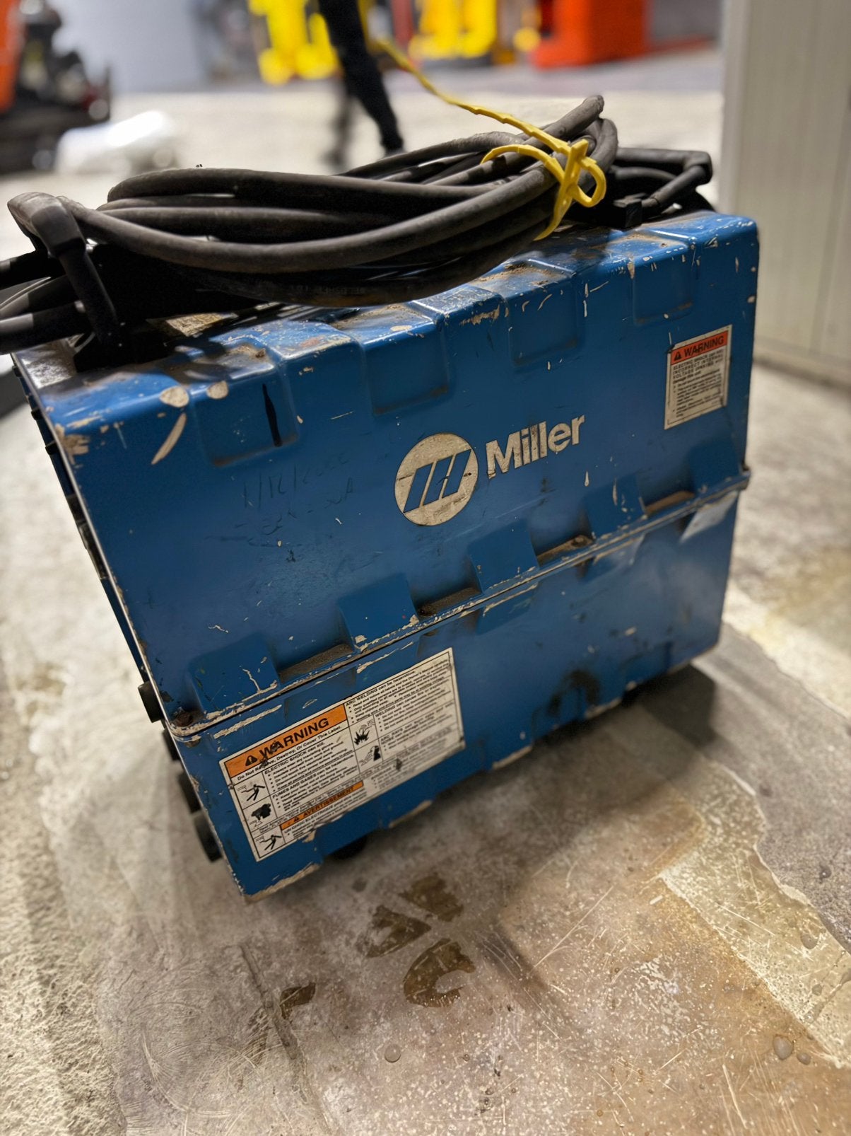 Miller XMTC 400 CC/CV Elektrode lasapparaat, Ophalen of Verzenden, 250 ampère of meer, Elektroden