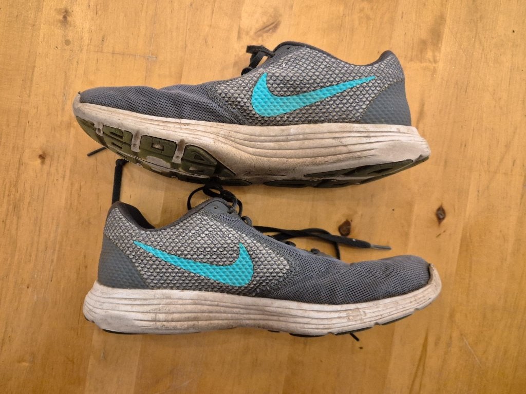 Gratis Nike schoenen, Kleding | Dames, Ophalen, Nike, Sneakers of Gympen, Grijs