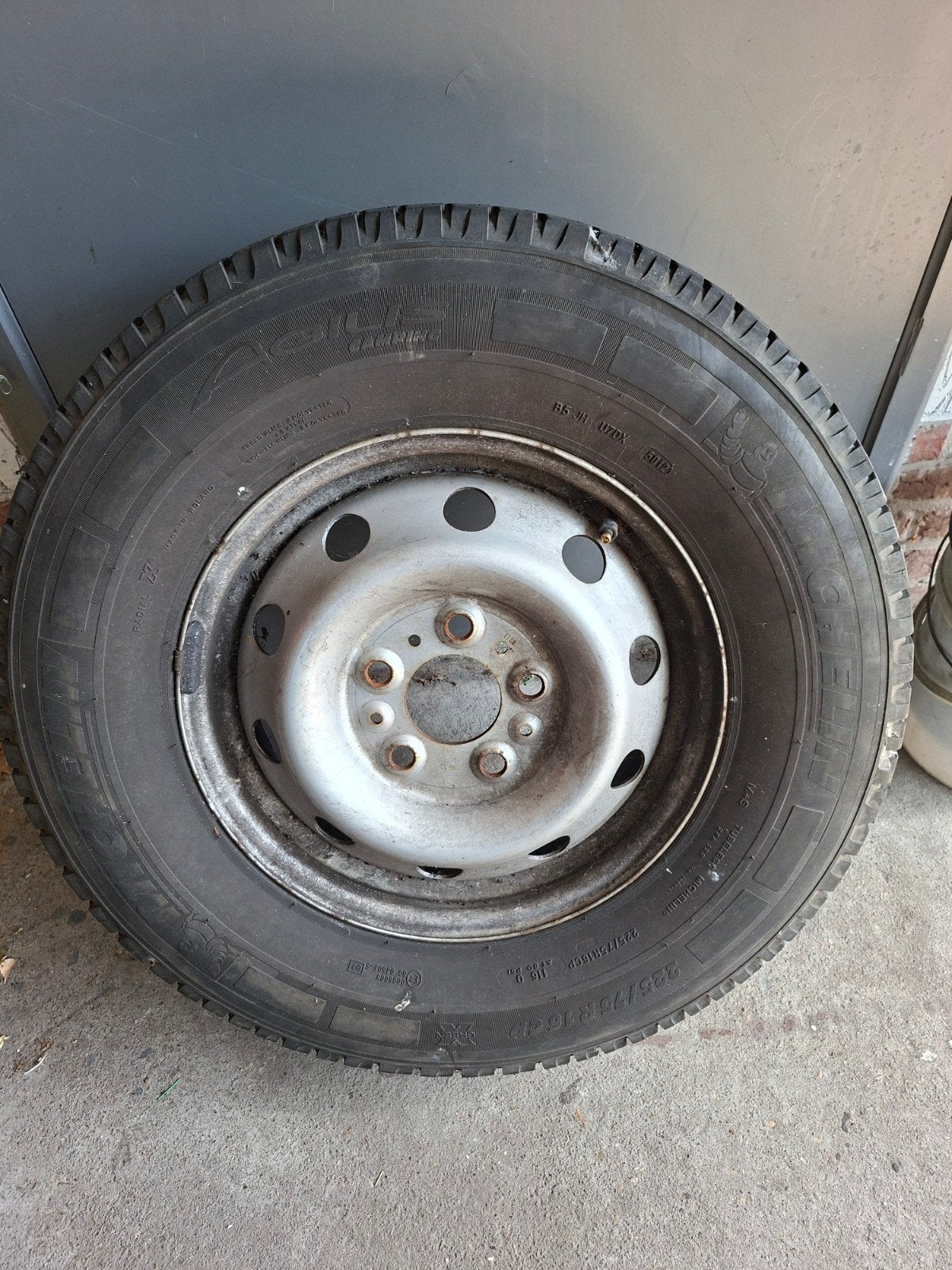 Michelin Agilis Camping 225/75R16CP band op velg, Ophalen, Gebruikt