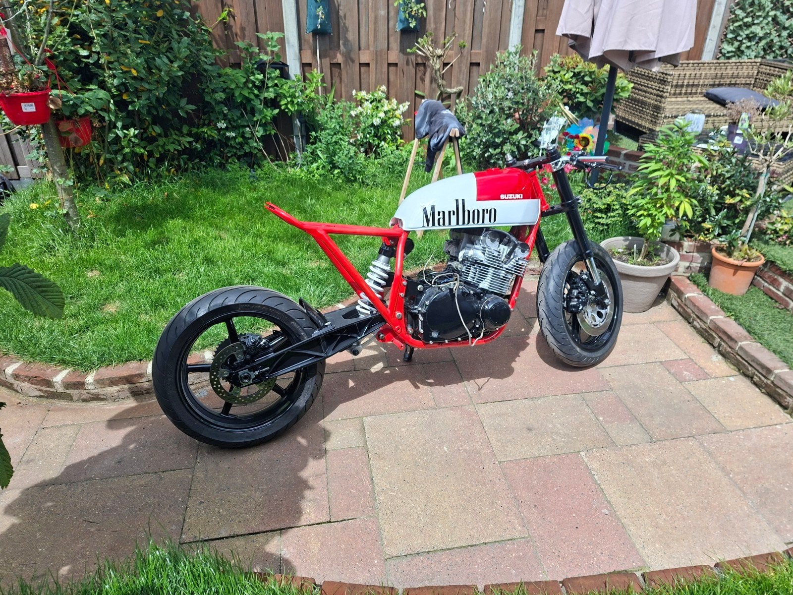 Suzuki GS 750 met GS 1000 motorblok blauw kenteken, Particulier