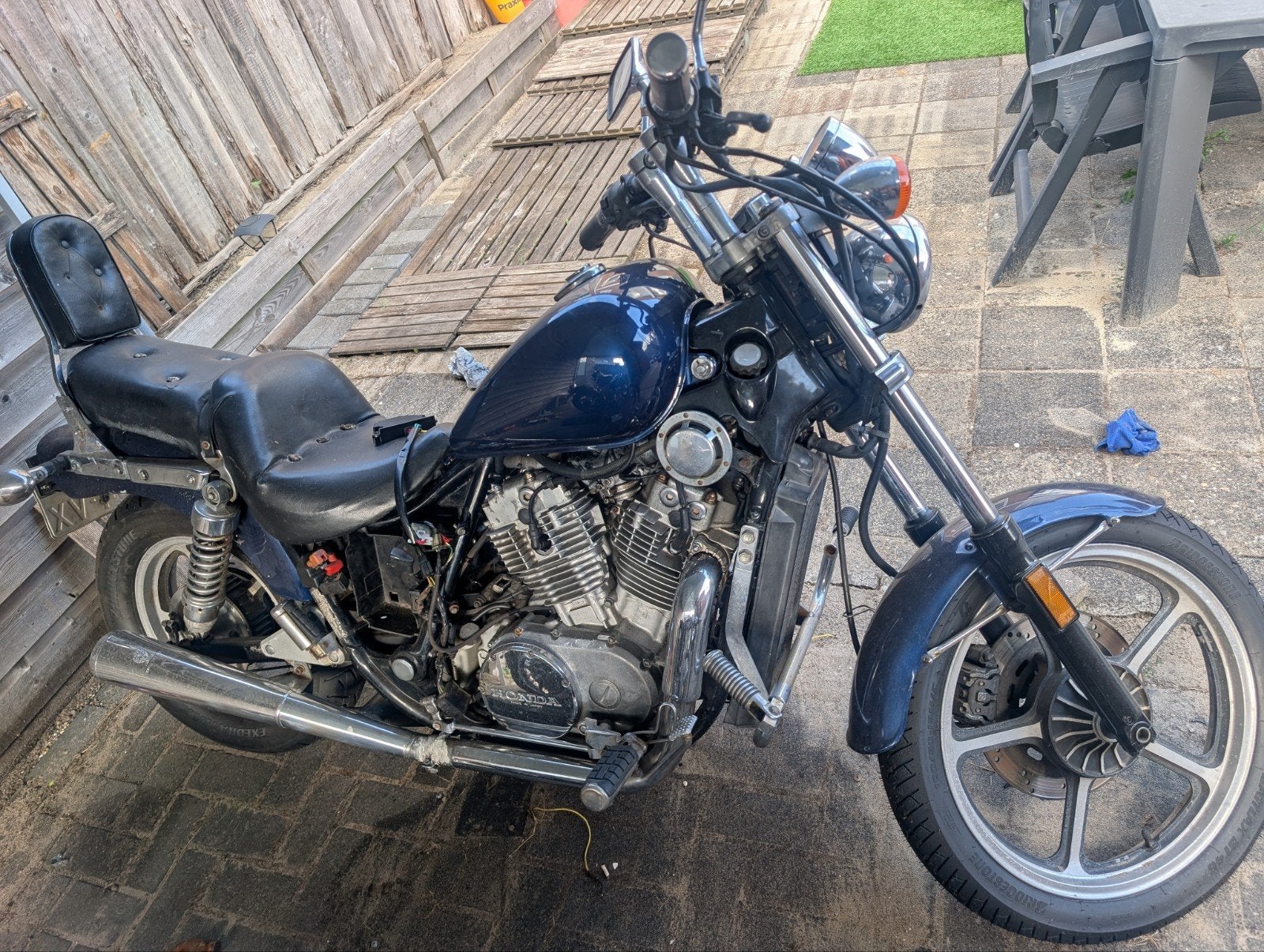 Honda Shadow VT700C Chopper - Opknapper - Oldtimer, 700 cc, Cardan-aandrijving, Chopper, Gebruikt