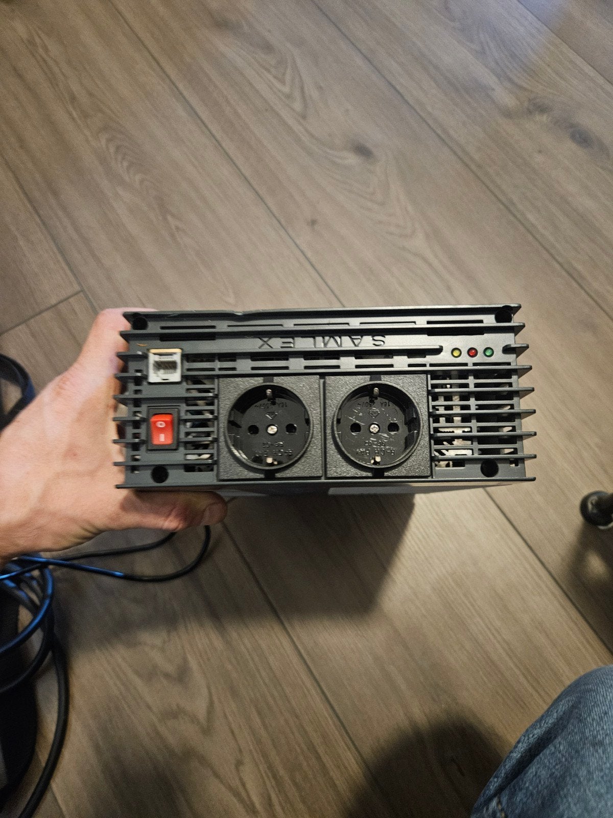 Samlex Europe PSI 2000-24 Pure Sinewave Omvormer 2000W, Ophalen of Verzenden, Gebruikt, Overige automerken