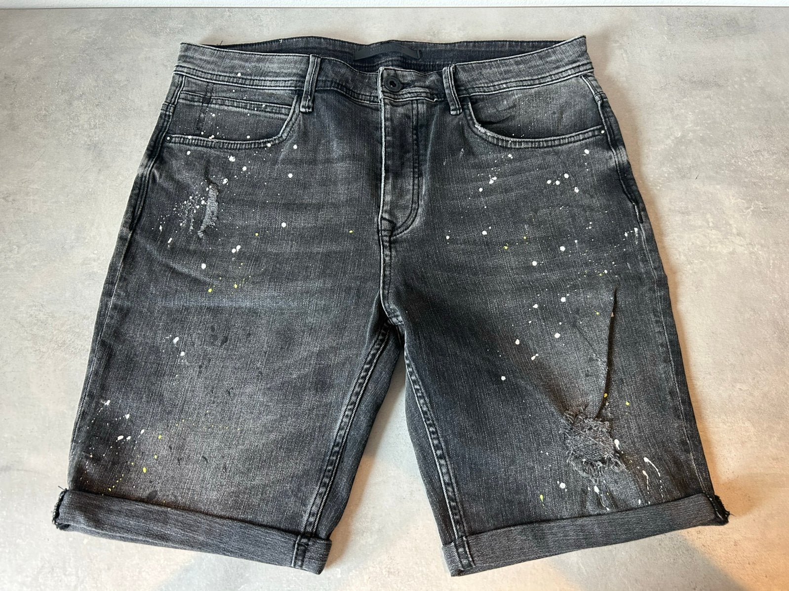 Ashes to Dust korte denim broek aangeboden, NIEUW!, Ophalen of Verzenden, Nieuw, Zwart, Overige jeansmaten