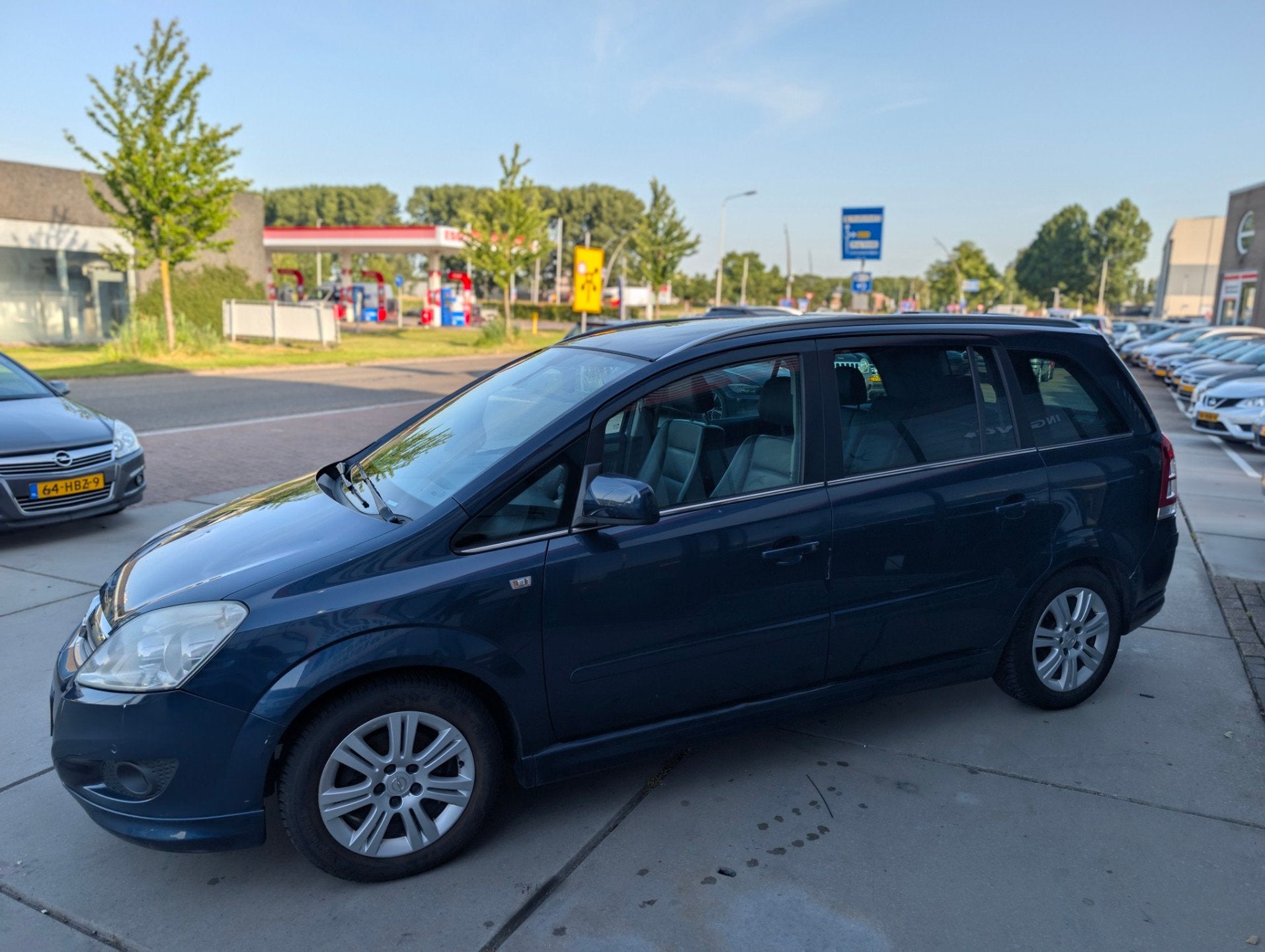 Opel Zafira 1.8 Cosmo - Clima - Cruise - Stoelverwarming -, Auto's, Opel, Euro 5, Stof, Gebruikt, Zwart