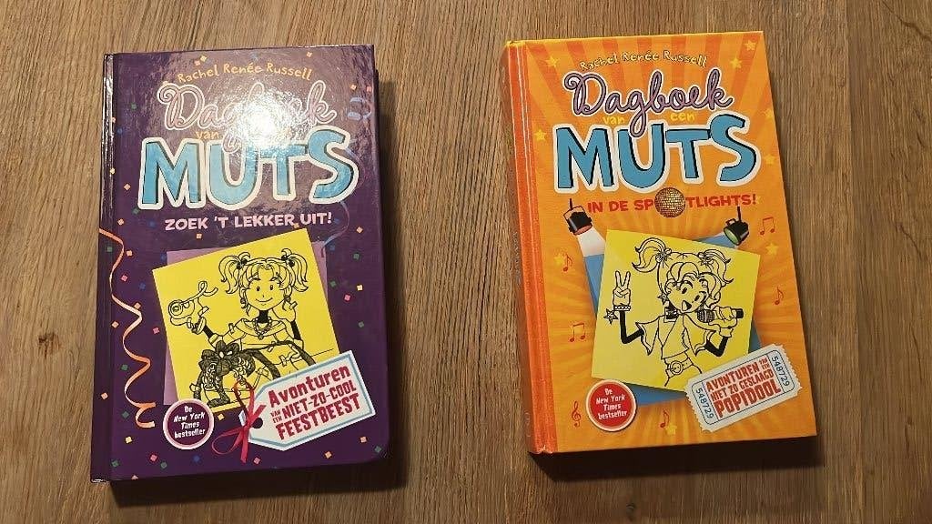 Dagboek van een Muts, Boeken, Kinderboeken | Jeugd | 10 tot 12 jaar, Gelezen, Rachel Renée Russell, Ophalen of Verzenden, Fictie
