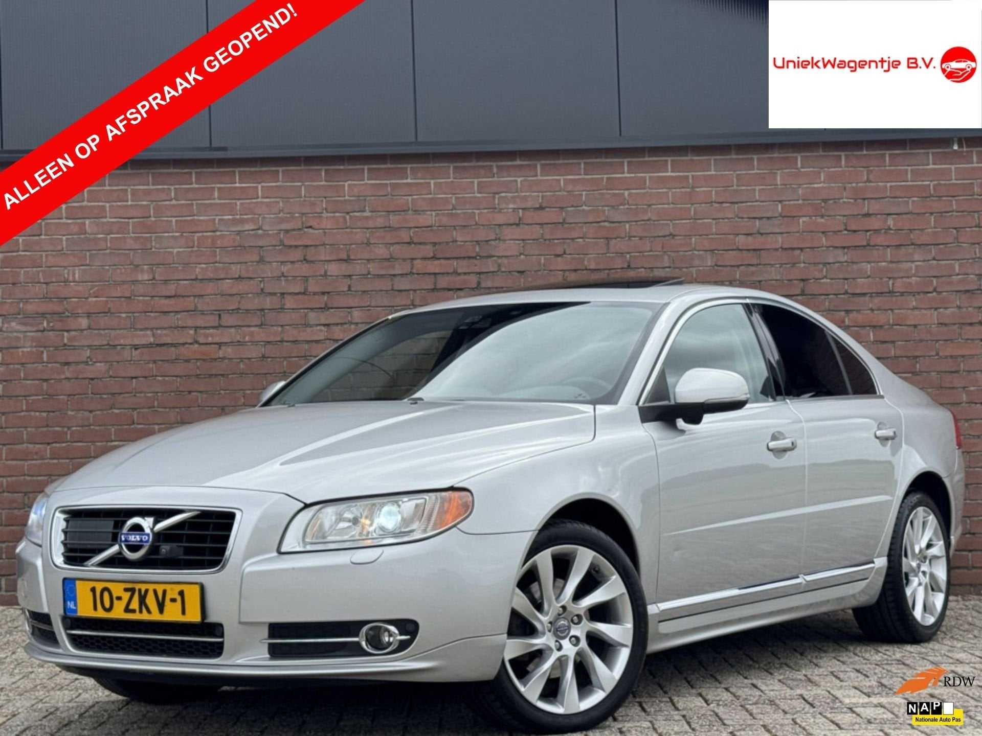 Volvo S80 2.0 T5 LIMITED EDITION | NL-AUTO! | LEDER! | DAK!, Auto's, Euro 5, Zwart, 4 cilinders, Bedrijf