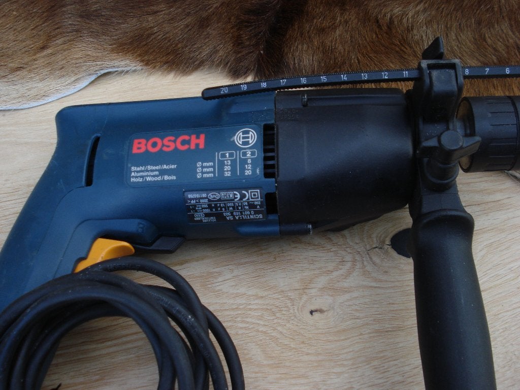 Bosch Boor en schroef maschine 2 Toeren GBM 13-2 RE 550W, Variabele snelheid, Ophalen of Verzenden, 400 tot 600 watt, Zo goed als nieuw