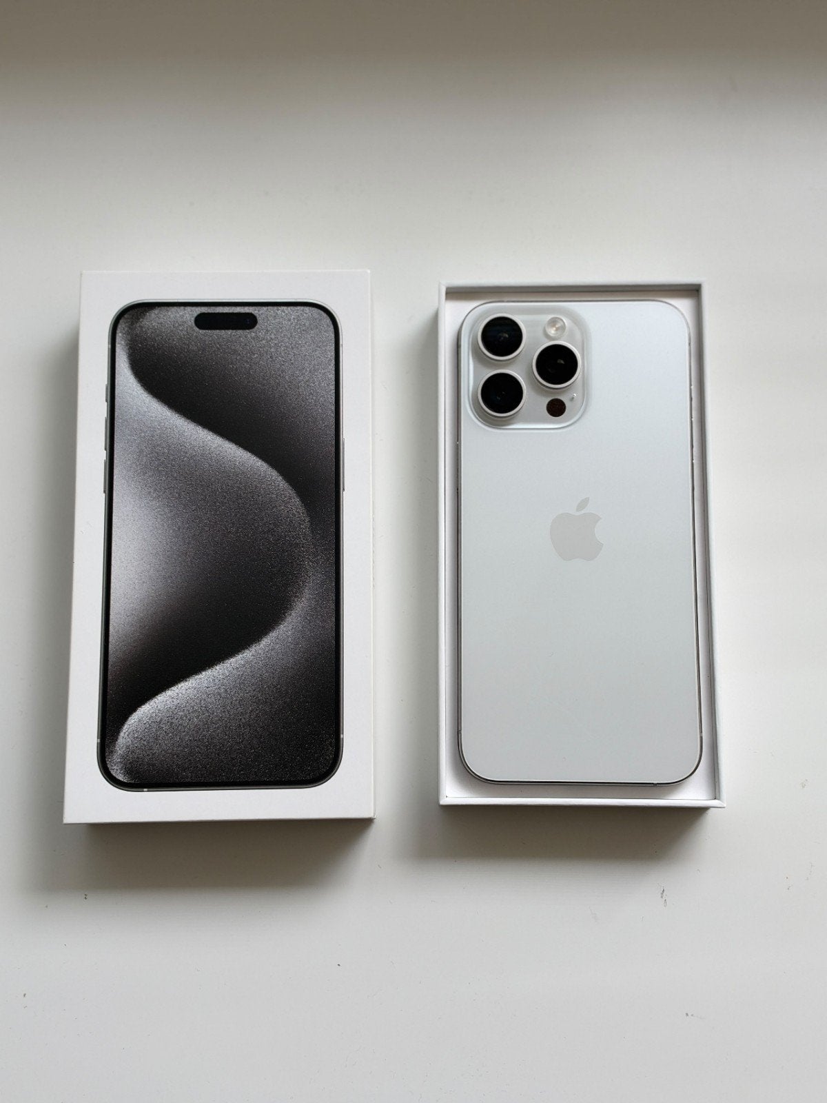 iPhone 15 Pro Max 512GB Wit - Zo goed als nieuw, Telecommunicatie, Ophalen of Verzenden, Zo goed als nieuw, 77 %, 512 GB