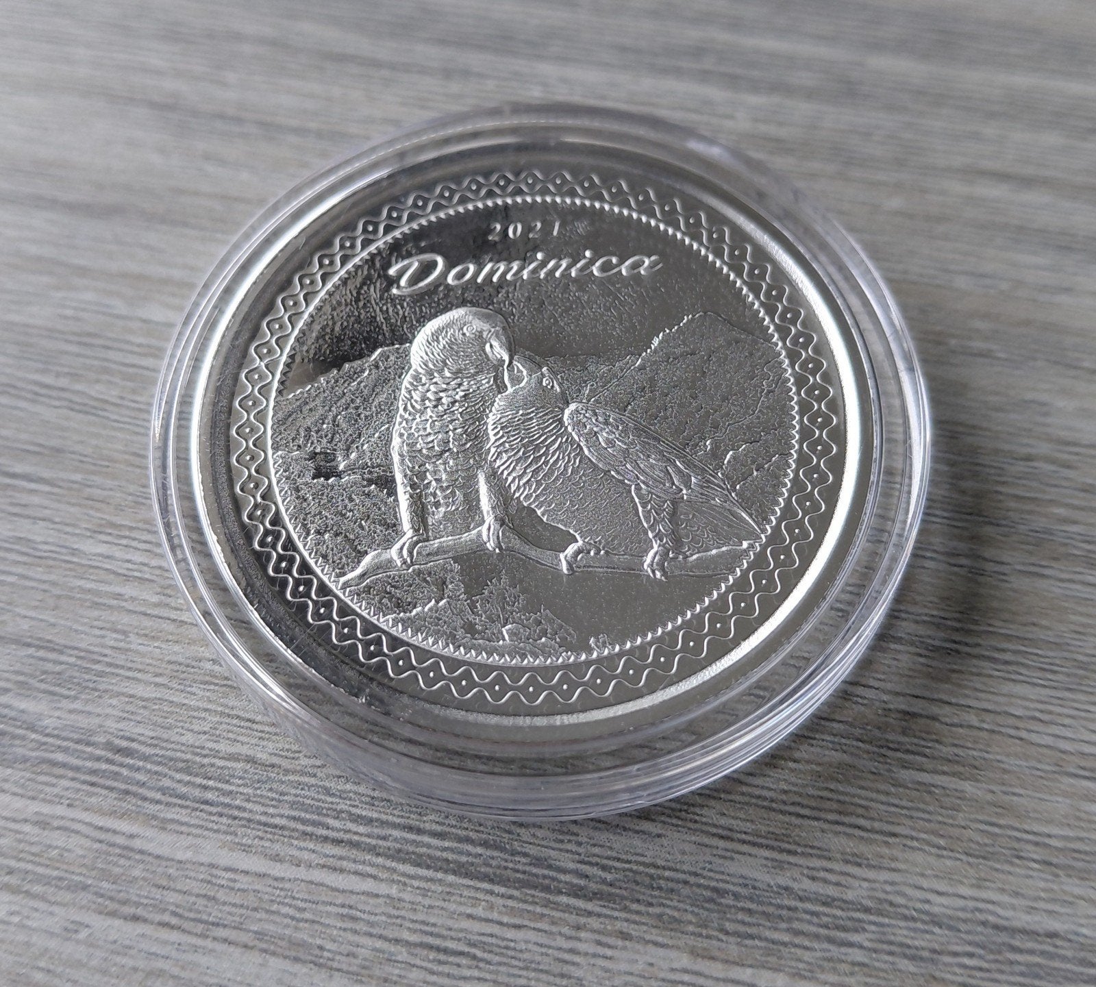 Dominica 2021 Papegaai Parrot 1 oz .999 Zilver, Postzegels en Munten, Ophalen of Verzenden, Zilver