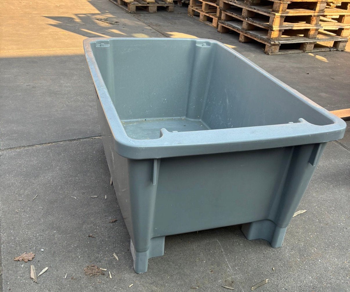 Kunststof bak / box / waterbak / palletbox, Ophalen, 100 cm of meer, 60 cm of meer, Zo goed als nieuw