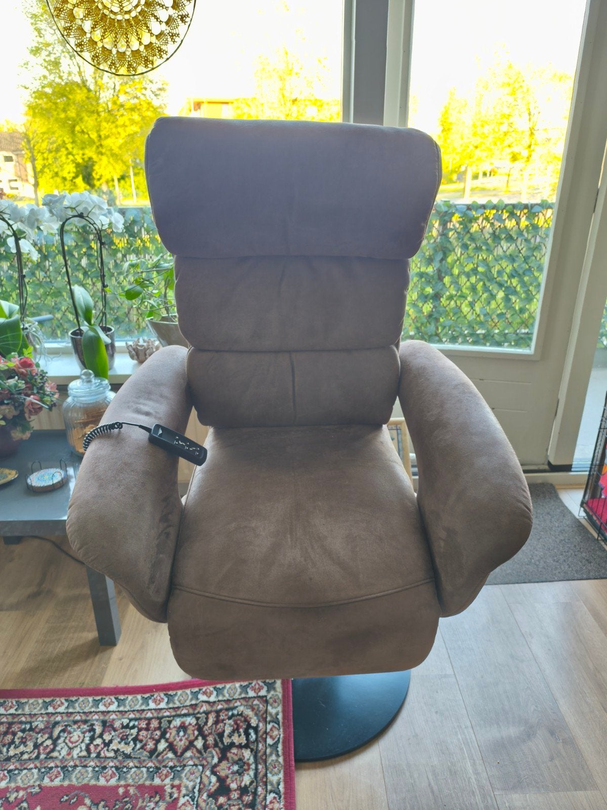 Comfortabele relaxfauteuil met draaivoet, Huis en Inrichting, Fauteuils, Ophalen, Gebruikt, Modern, Comfort, 75 tot 100 cm