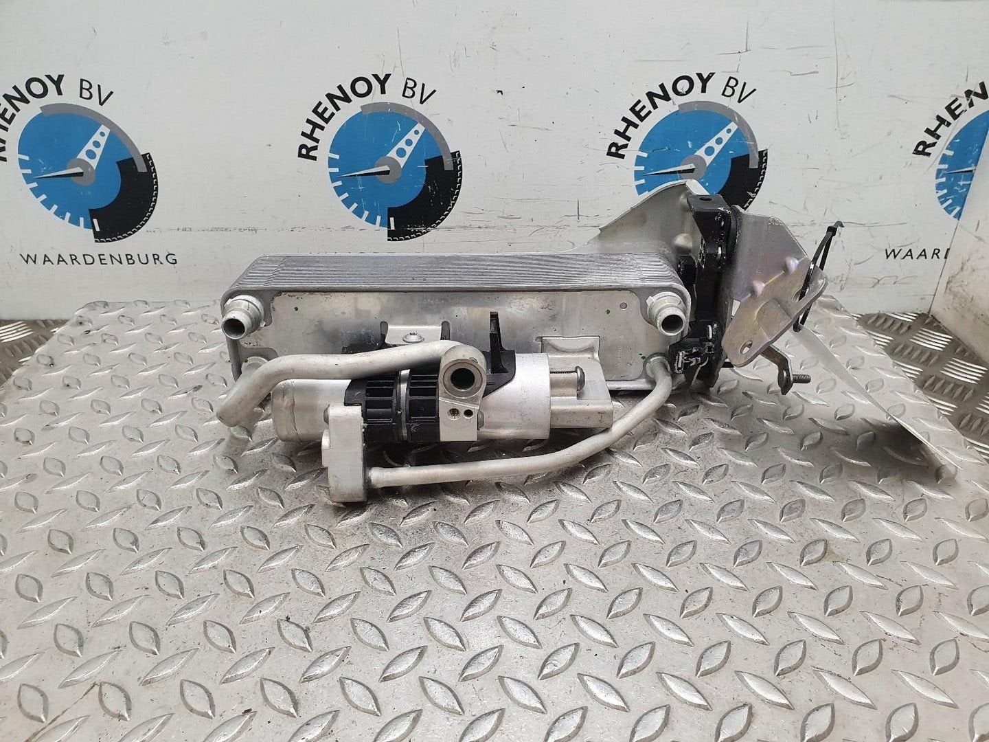 BMW 2 SERIES AIRCO RADIATEUR / CONDENSOR 64509471521, 947152, Gebruikt, -, -, Ophalen of Verzenden