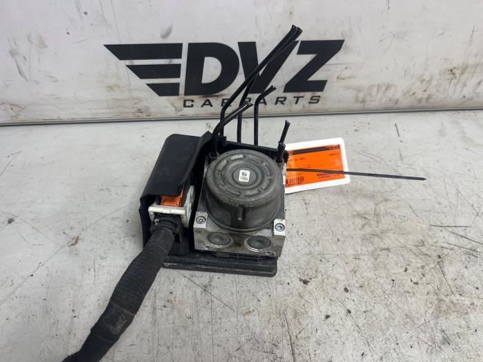 ABS Pomp van een Opel Corsa, Gebruikt, -, -, Opel