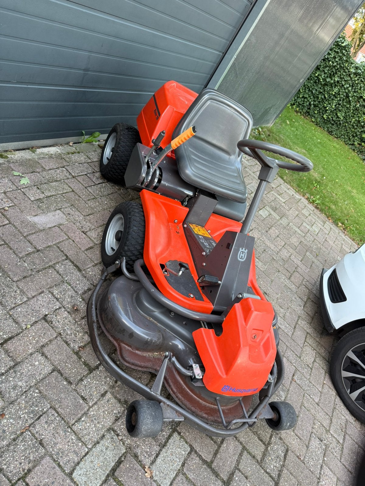 Husqvarna rider16hst, Ophalen, Zo goed als nieuw, 50 cm of meer