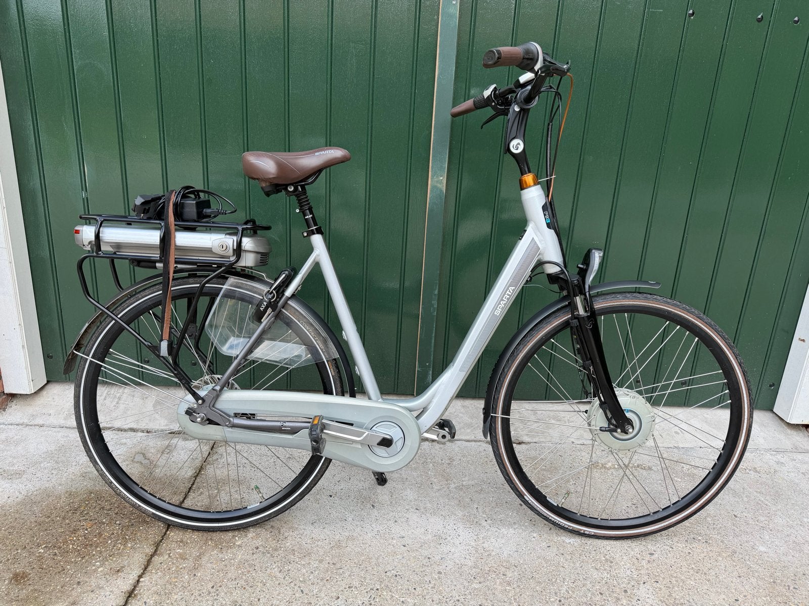 Zeer nette Sparta F8E met sterke 540 Wh accu, 57 cm, Fietsen en Brommers, Elektrische fietsen, Zo goed als nieuw, Sparta, 55 tot 59 cm