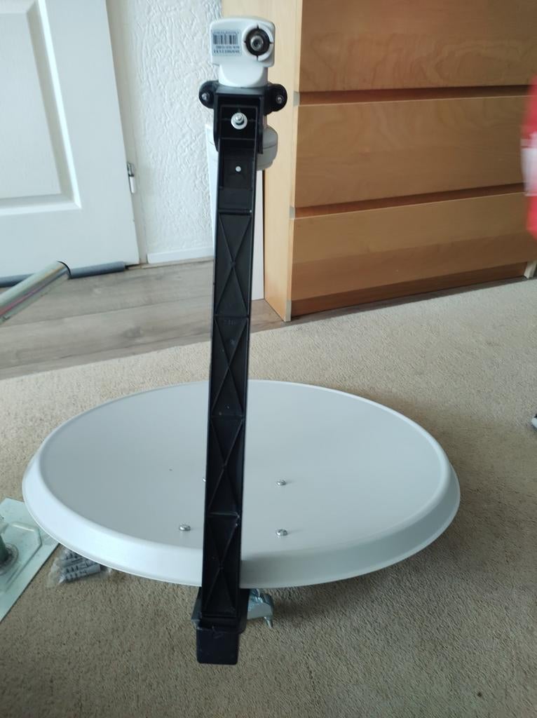 Offset -satellietschotel en smart tsx en bevestigingsbeugels, Audio, Tv en Foto, Schotelantennes, Ophalen of Verzenden, Overige merken