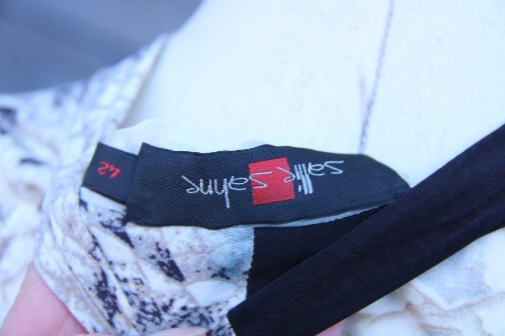 Jurk beige/ zwart Sallie Sahne mt 42 Vaste prijs, Zwart, Maat 42/44 (L), Ophalen of Verzenden, Zo goed als nieuw