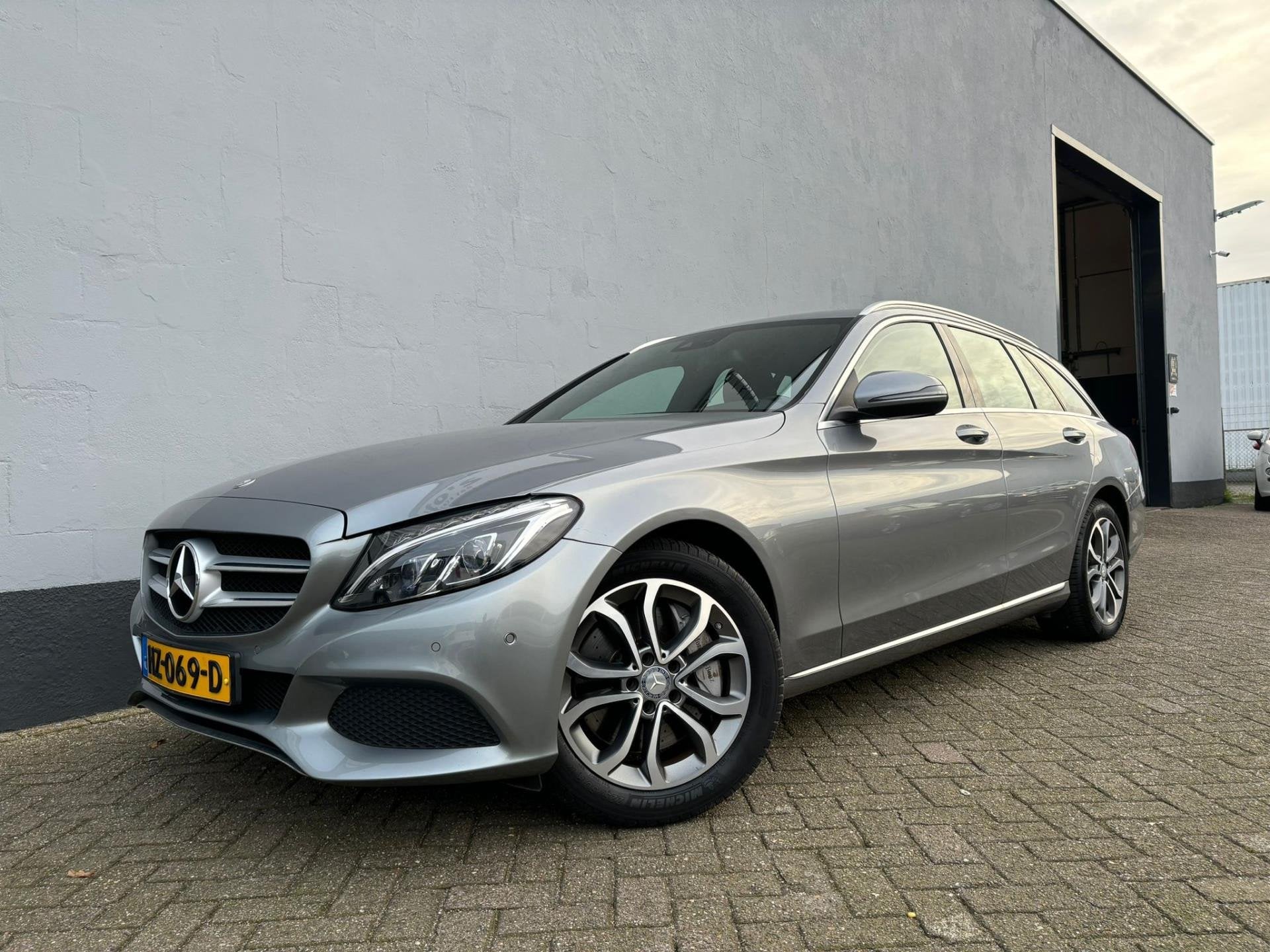 Mercedes-Benz C-klasse Estate 350 e - Led - Camera - Stoel V, Auto's, Automaat, Achterwielaandrijving, Gebruikt, Euro 6