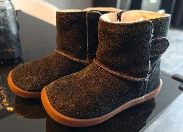Ugg kinder schoenen meisje maat 26, Gebruikt, UGG, Meisje, Schoenen