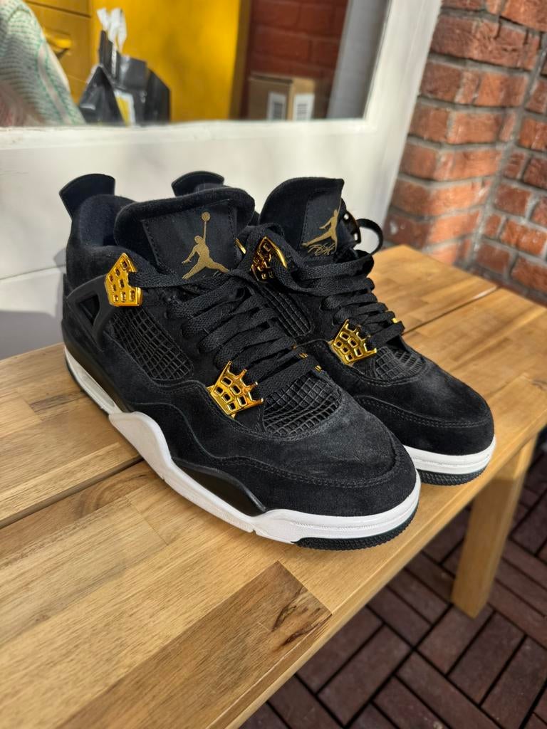 Jordan 4 Retro Royalty, Ophalen of Verzenden, Zo goed als nieuw, Schoenen