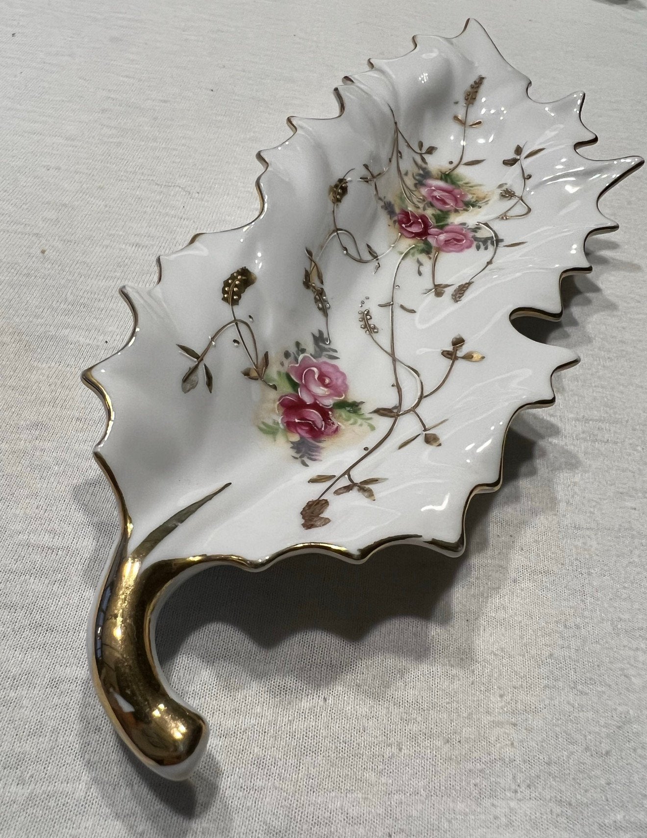 Leaf-Style Porselein schaal servies Gold-trimmed Japan Roses, Ophalen of Verzenden