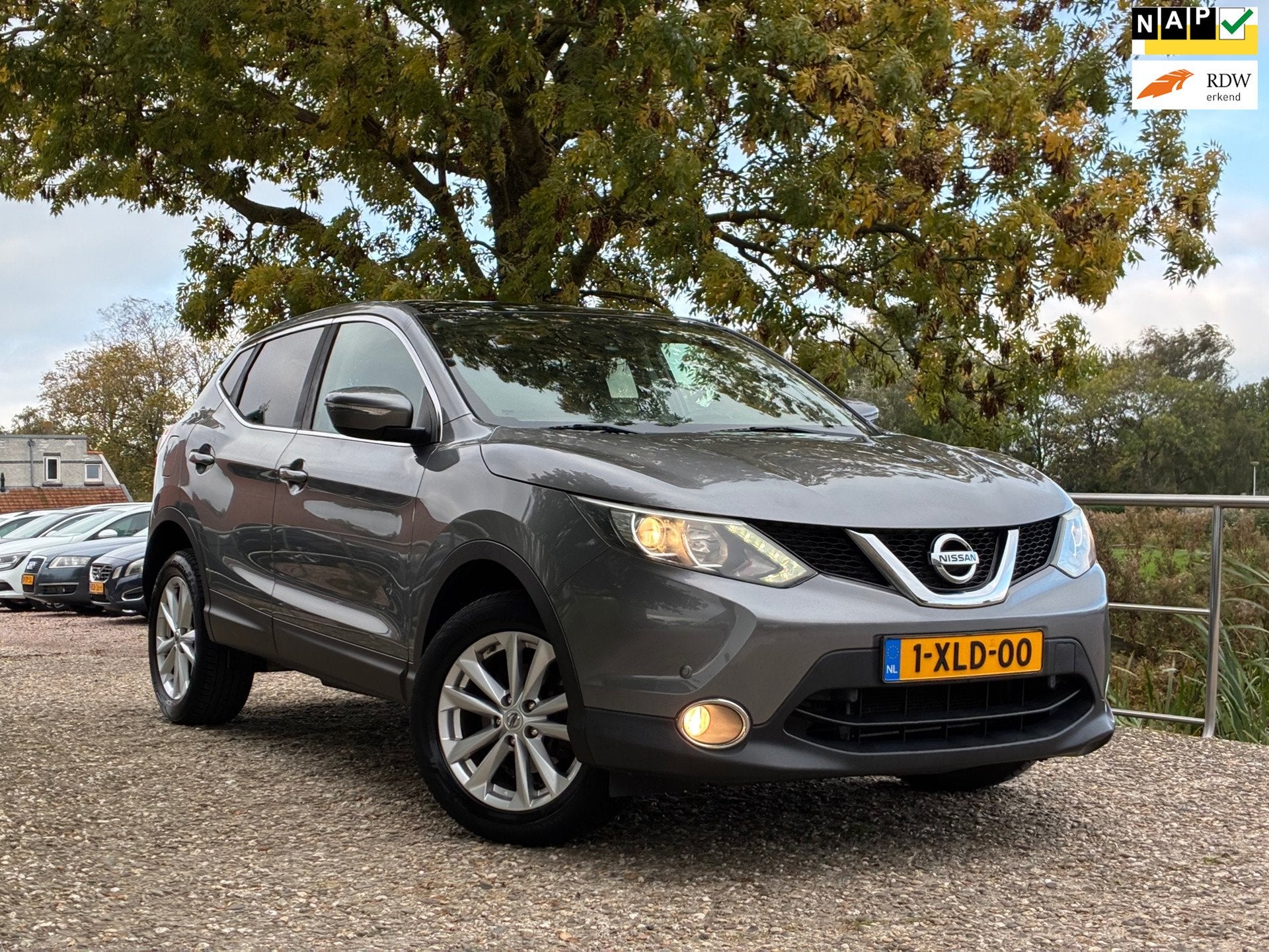 Nissan Qashqai 1.2 Premier Edition | Panodak + Navi + Clima, Auto's, Voorwielaandrijving, Euro 5, Gebruikt, 4 cilinders