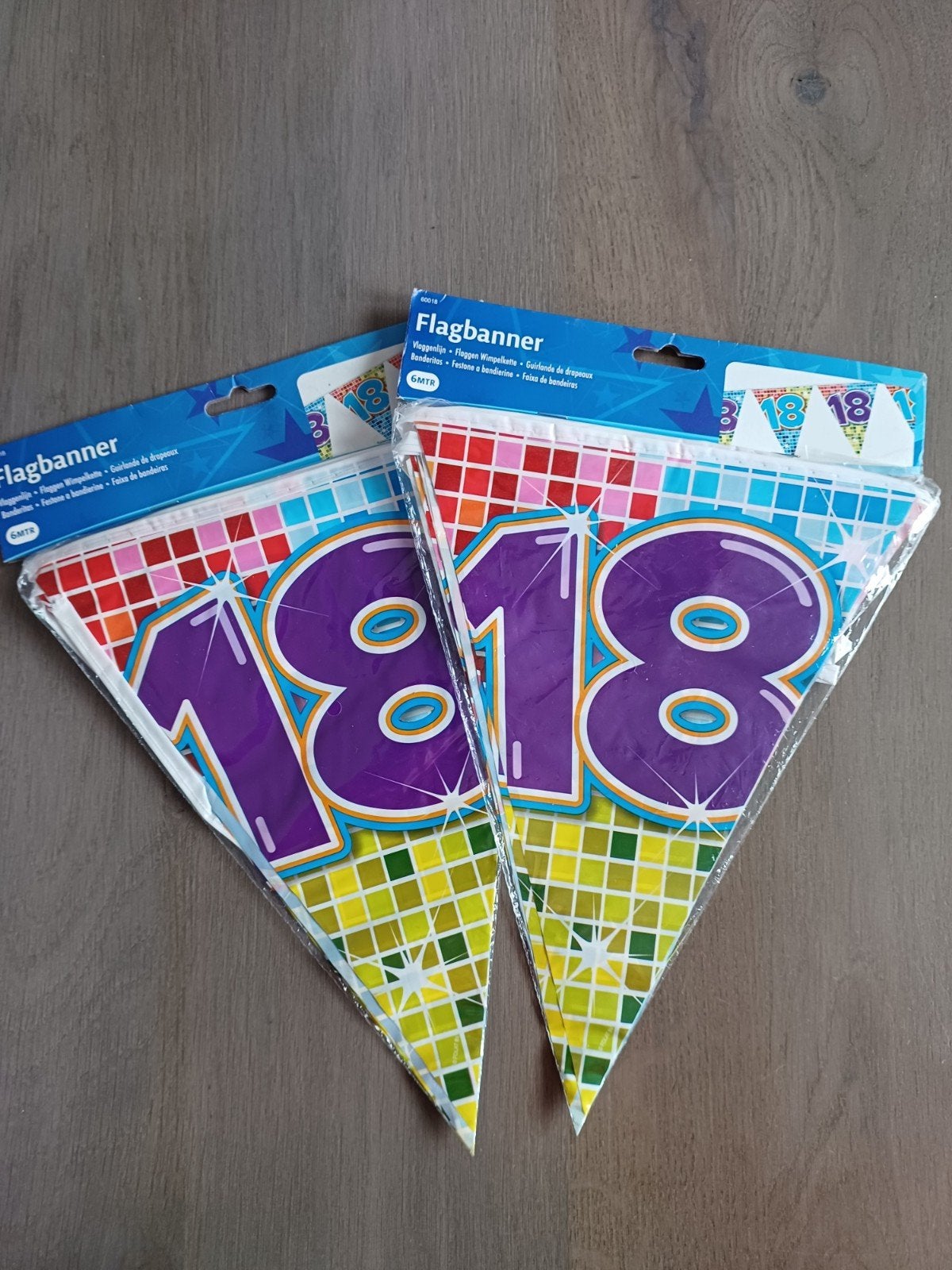 2x Slingers 18 jaar - Perfecte Verjaardagsdecoratie!, Ophalen of Verzenden, Nieuw, Versiering, Verjaardag