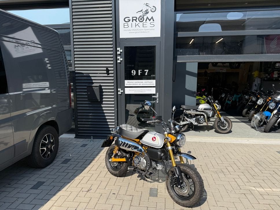 *VERKOCHT* HONDA Z125MA MONKEY (bj 2025) 500 km, Motoren, HONDA, Bedrijf, Onbekend, Toermotor