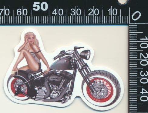 Sticker: Vintage Pin Up Girl (69), Verzamelen, Stickers, Ophalen of Verzenden, Zo goed als nieuw, Bedrijf of Vereniging