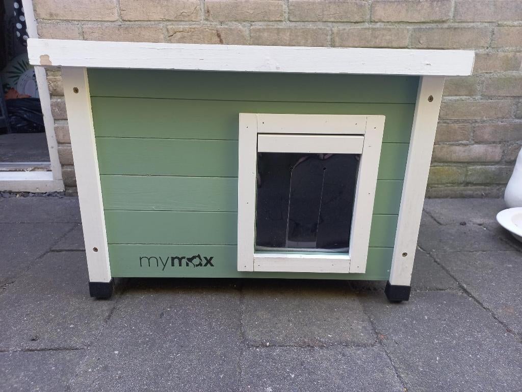 MyMax houten kattenhuis groen met kleedje voor buiten, Ophalen, Zo goed als nieuw