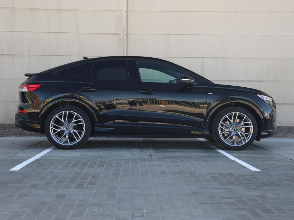 Audi Q4 Sportback e-tron S edition Competition 45 82 kWh | 2, Auto's, Audi, Automaat, Zwart, 82 kWh, 2135 kg