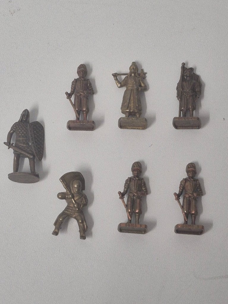 Kinder surprise knights bronze toy soldier figures, Ophalen of Verzenden, Gebruikt