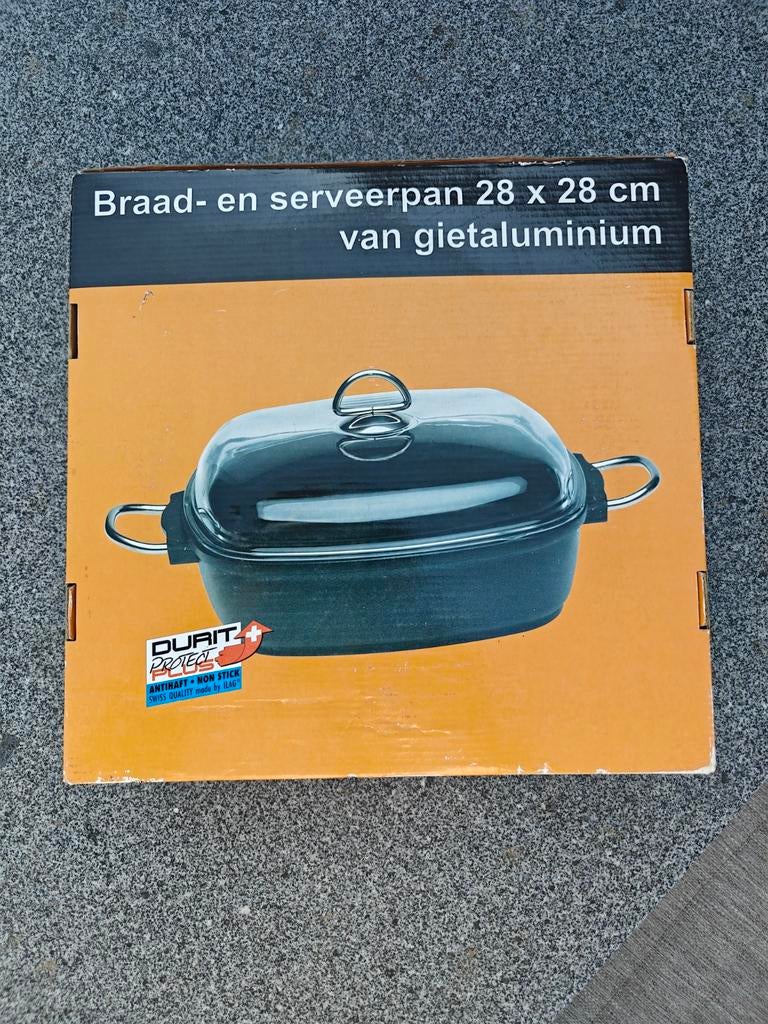 Braad- en serveerpan gietaluminium 28x28cm, Huis en Inrichting, Keuken | Potten en Pannen, Nieuw, Aluminium, Ophalen of Verzenden