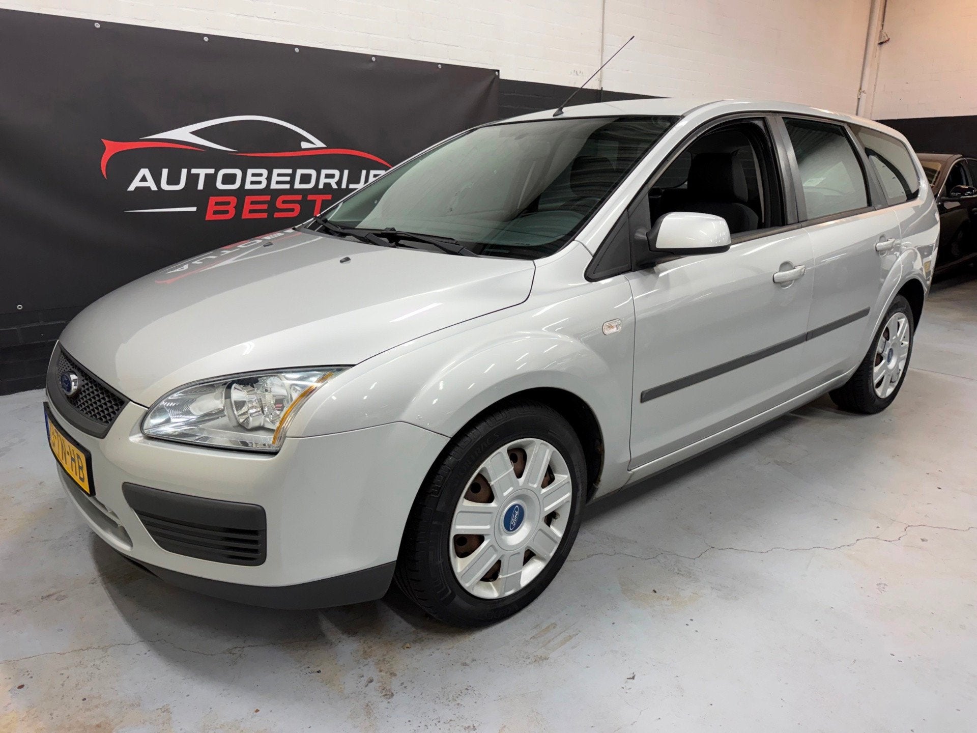 Ford Focus Wagon 1.6-16V Trend Nap/Airco/APK 09-2027!, 1596 cc, Gebruikt, Zwart, 4 cilinders