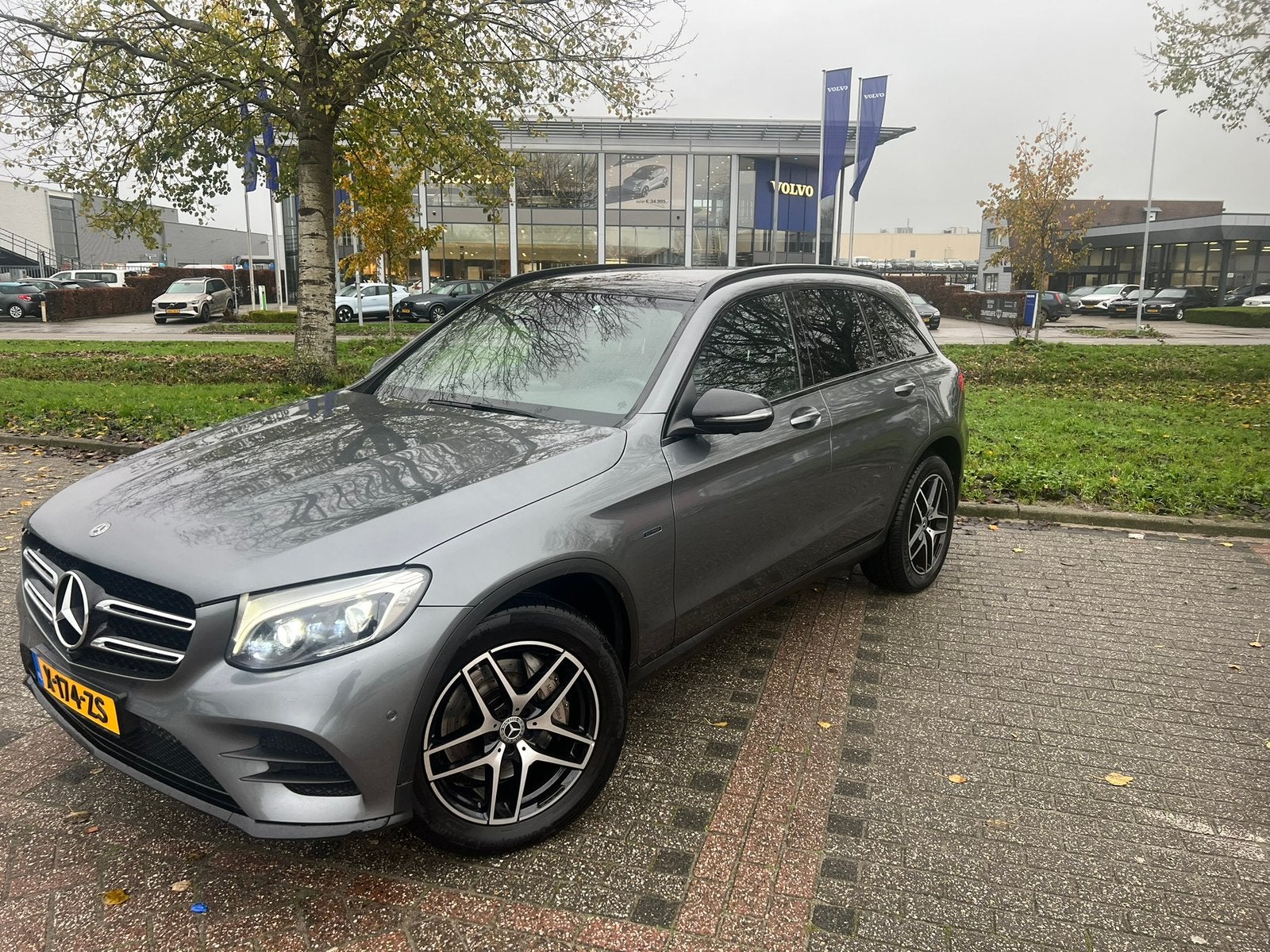 Mercedes-Benz GLC 350 e Plug-in Hybrid 320pk 4MATIC, Automaat, Zwart, 4 cilinders, 2000 kg