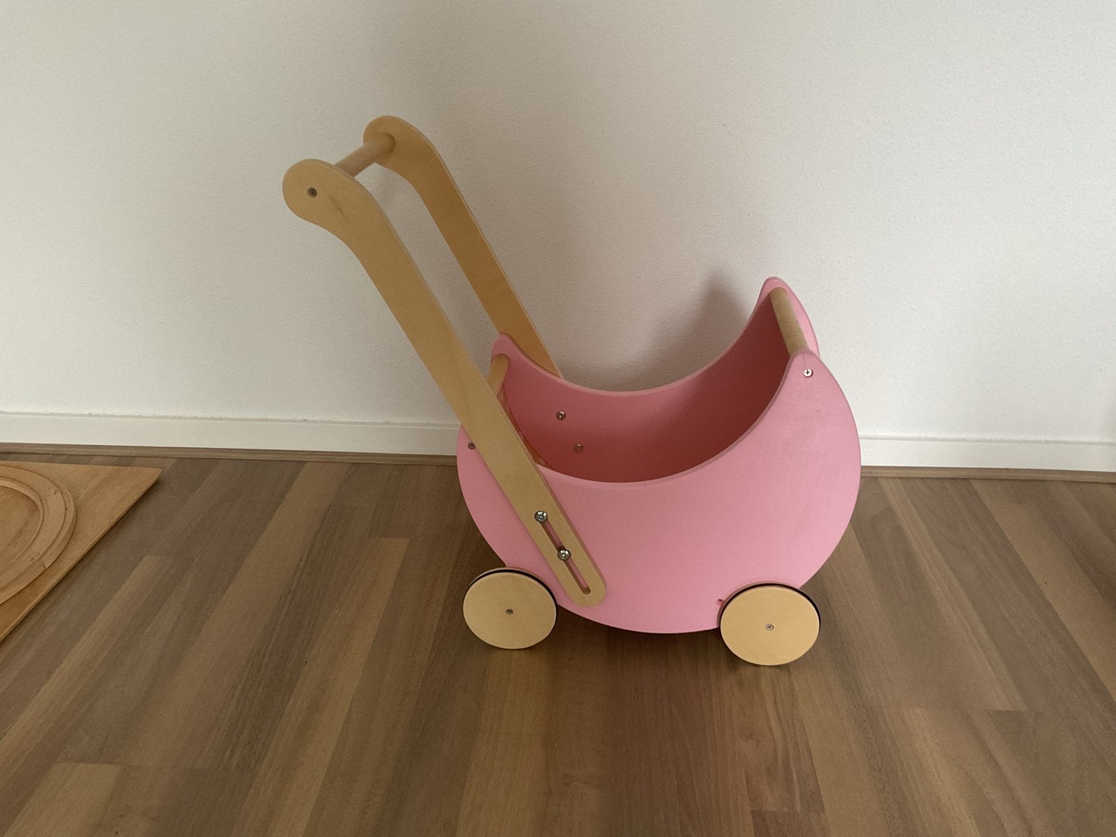Roze houten poppenwagen - Zo goed als nieuw, Ophalen, Zo goed als nieuw, Overige typen