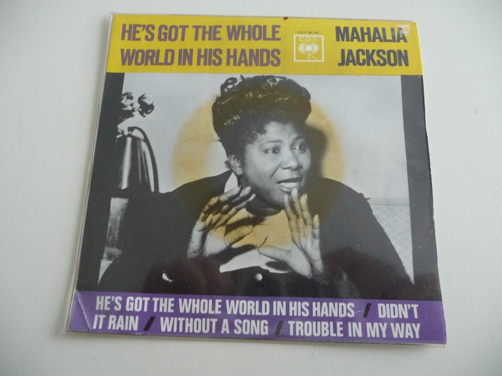 ep MAHALIA JACKSON - HE'S GOT THE WHOLE WORLD IN HIS HANDS, Cd's en Dvd's, Vinyl Singles, Gebruikt, 7 inch, Ophalen of Verzenden