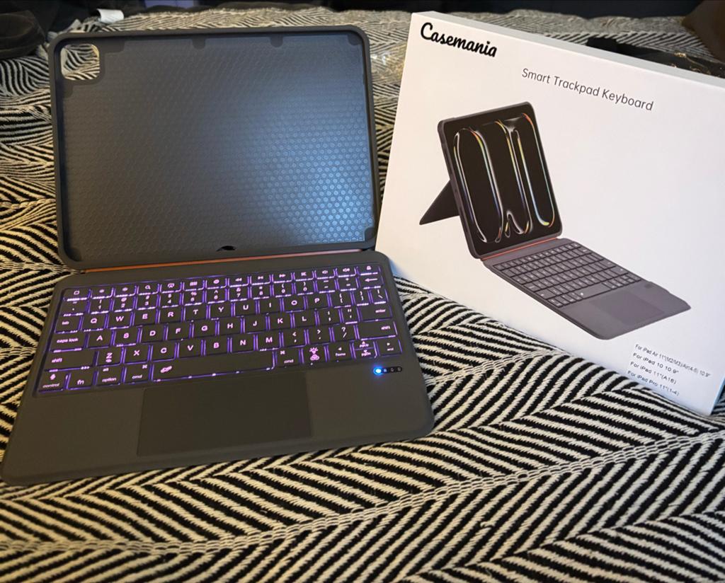 Casemania Smart Trackpad Toetsenbord voor iPad Air/Pro/10, Computers en Software, Tablet-hoezen, Ophalen of Verzenden, Zo goed als nieuw