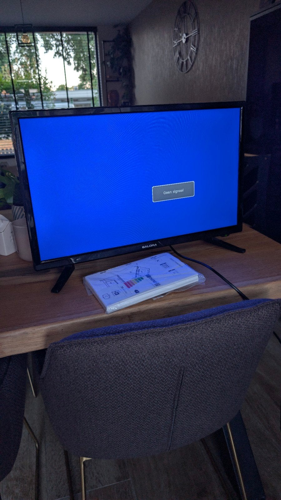 Salora 24 inch HD LED TV - Zo goed als nieuw, Audio, Tv en Foto, Televisies, LED, 50 Hz, HD Ready (720p), Zo goed als nieuw