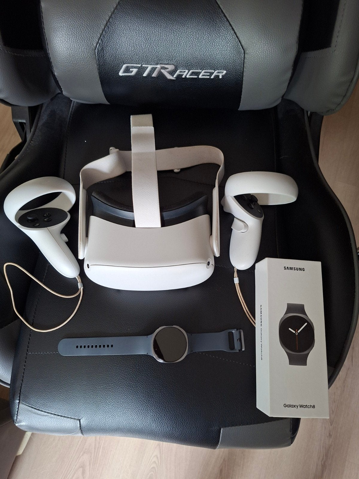 oculus quest 2 , Samsung galaxy watch 8 44mm, Ophalen of Verzenden, Draadloos, Zo goed als nieuw