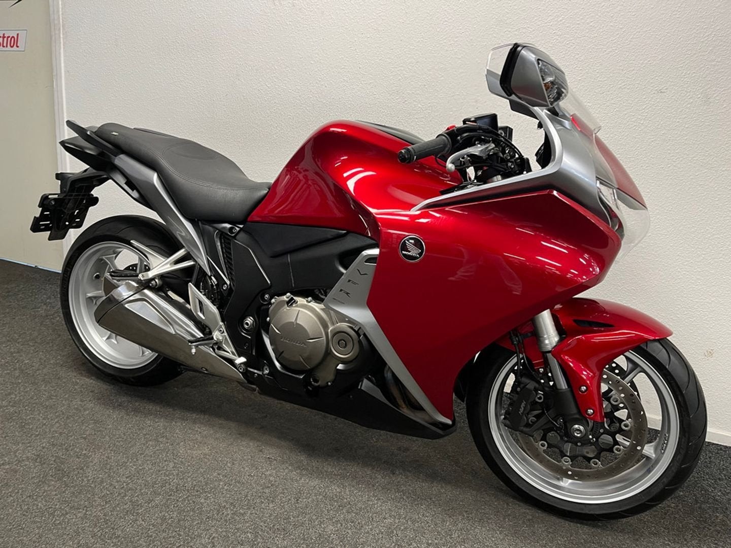 Honda VFR 1200 F C-ABS LEASE VOORDELIG!, Motoren, Motoren | Honda, Honda, 4 cilinders, Motorrijbewijs A, Bedrijf