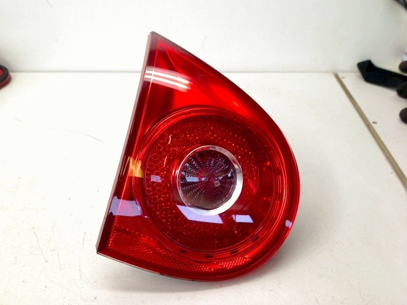 Achterlicht Links Binnen Volkswagen Golf V (1K1) 1K6945093E, Auto-onderdelen, Gebruikt, Volkswagen, Volkswagen AG, Kundenbetreuung@volkswagen.de