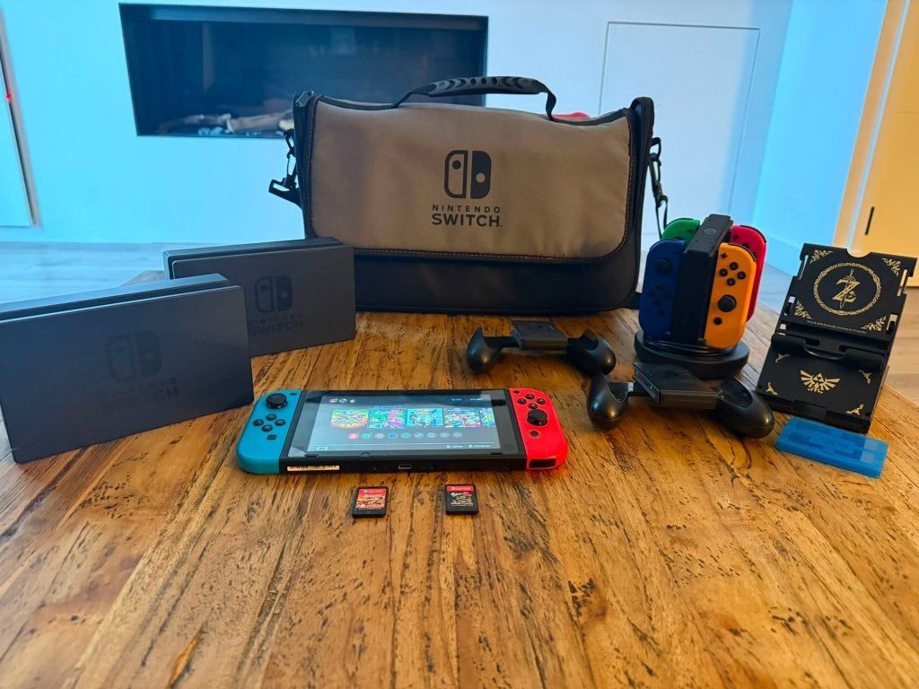 Nintendo Switch V1 [Unpatched] Set met véél extra’s, Spelcomputers en Games, Spelcomputers | Nintendo Switch, Ophalen of Verzenden