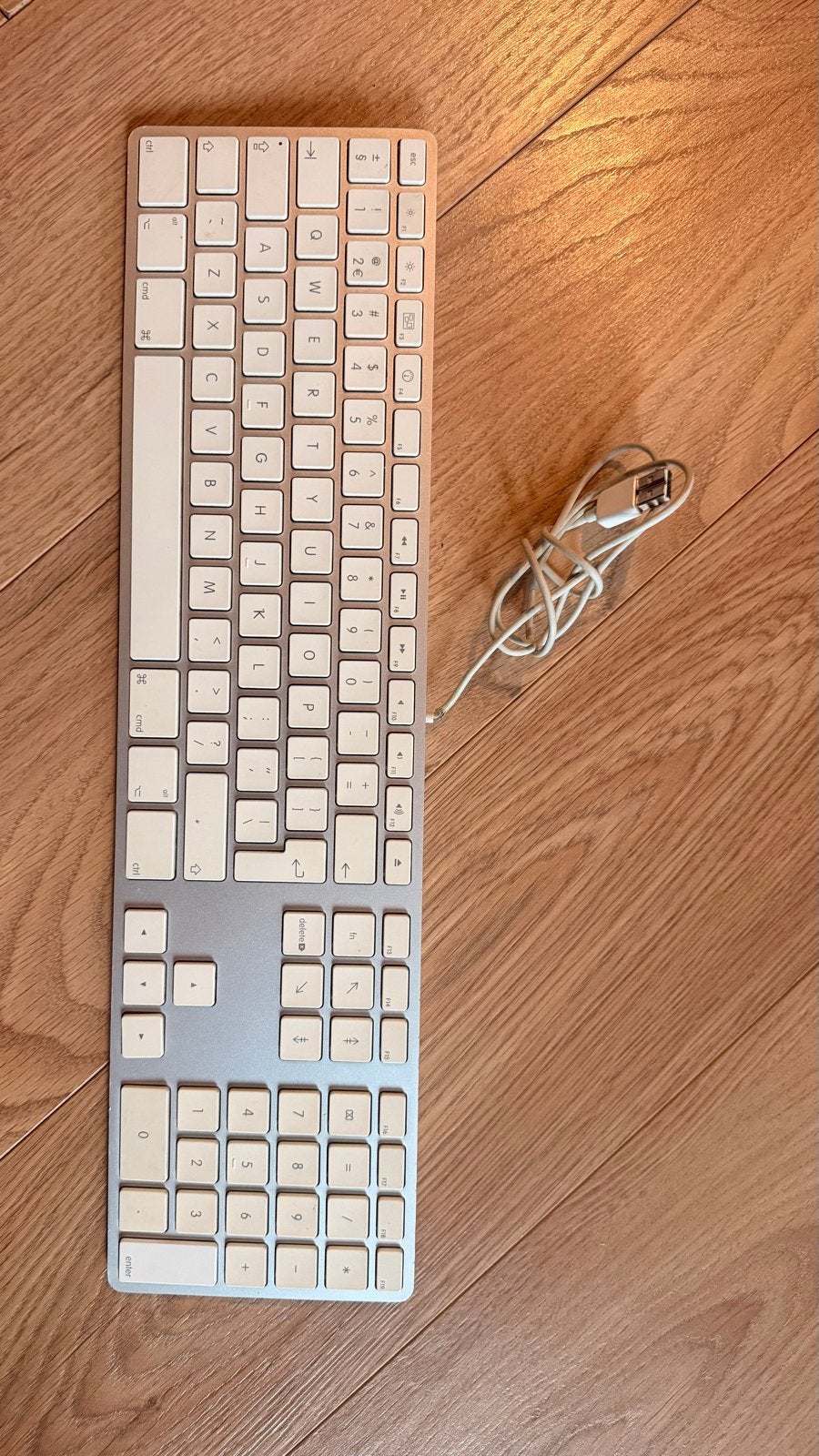 Apple Magic Keyboard met numeriek toetsenblok, Gebruikt, Ophalen of Verzenden, Qwerty, Numeriek gedeelte