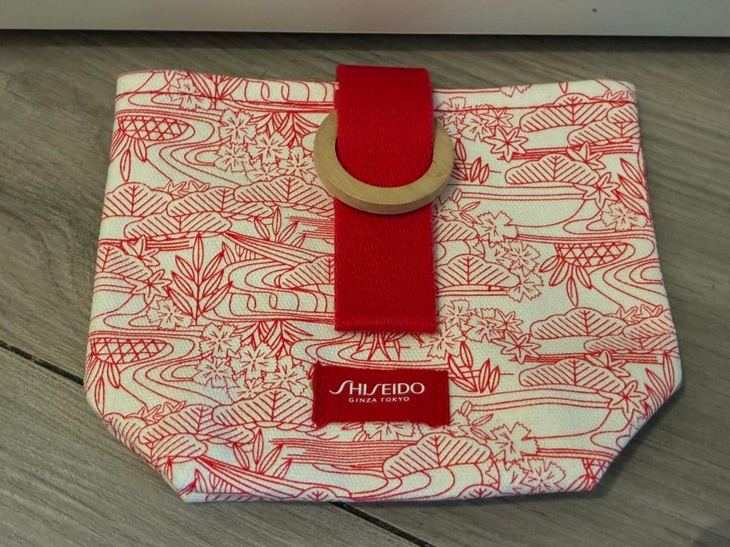 Shiseido klein toilettasje, Ophalen of Verzenden, Nieuw, Gehele gezicht, Toebehoren