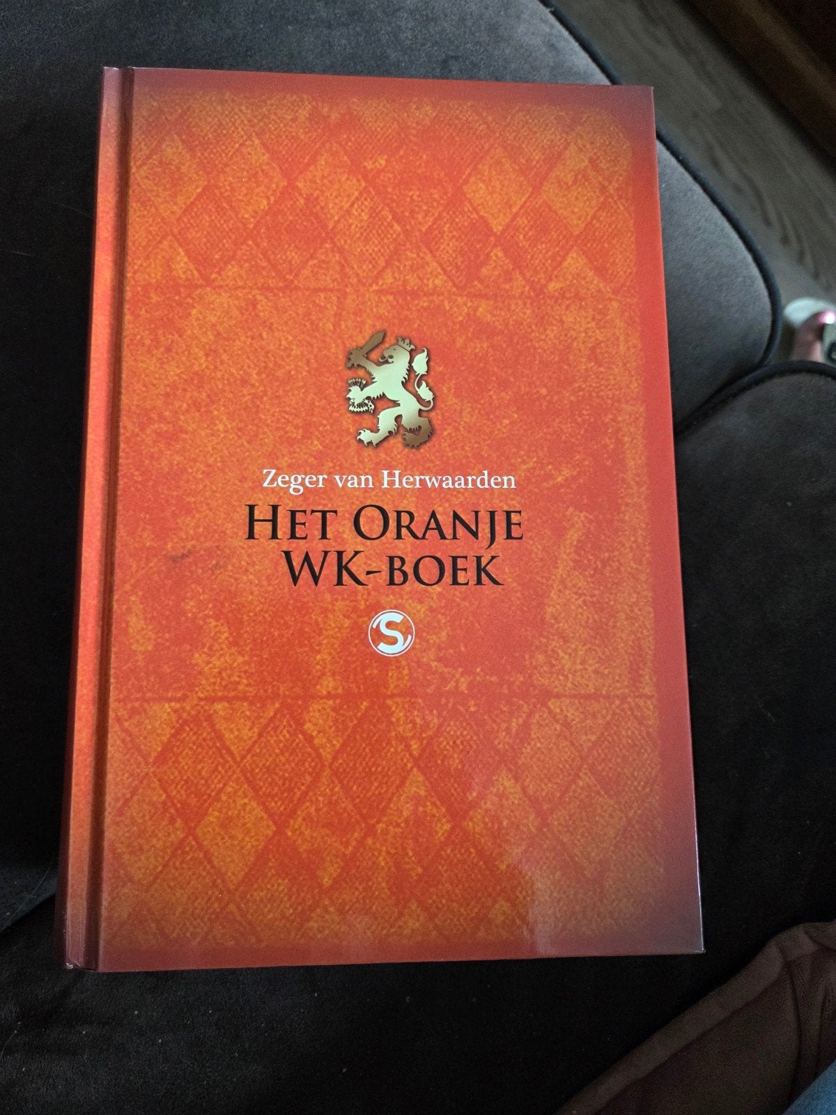 Het Oranje WK-boek - Zeger van Herwaarden, Ophalen of Verzenden, Zo goed als nieuw, Zeger van Herwaarden, Balsport